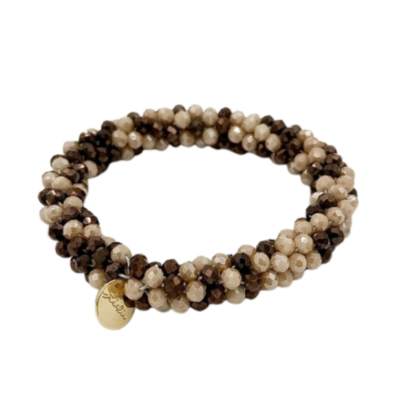 Bruin-beige Stiekie Tiger kralenarmband die ook als haarelastiek gedragen kan worden.